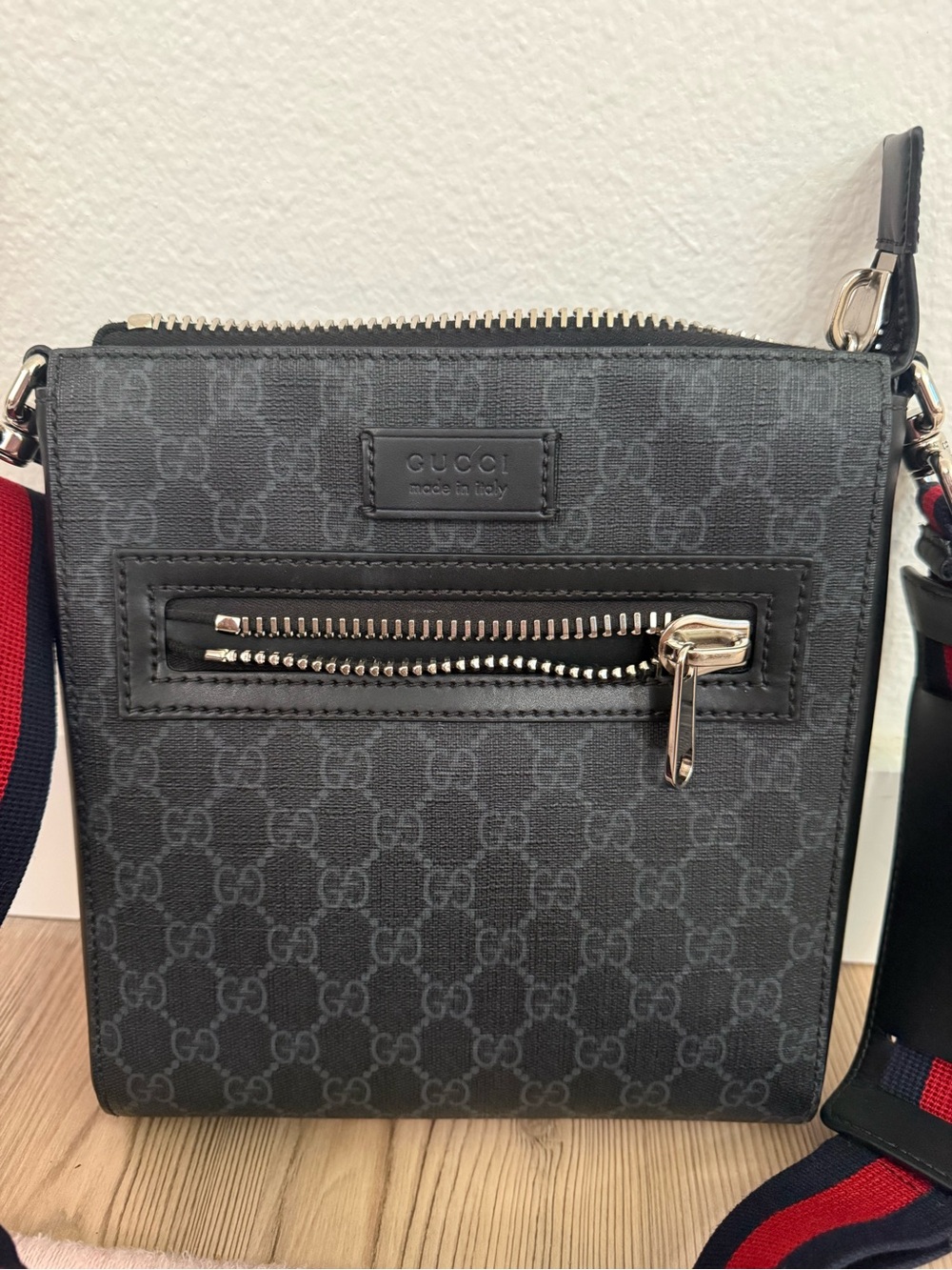 Gucci Black GG Supreme Messenger Bag with Web Stripe Strap - Picture 4 of 6
